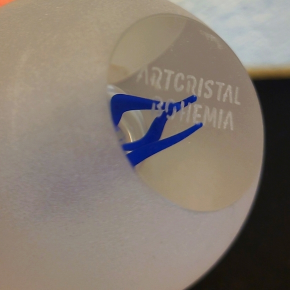 ARTCRISTAL BOHEMIA frosty GLASS blue candle flame egg shaped Paper Weight - Picture 4 of 10